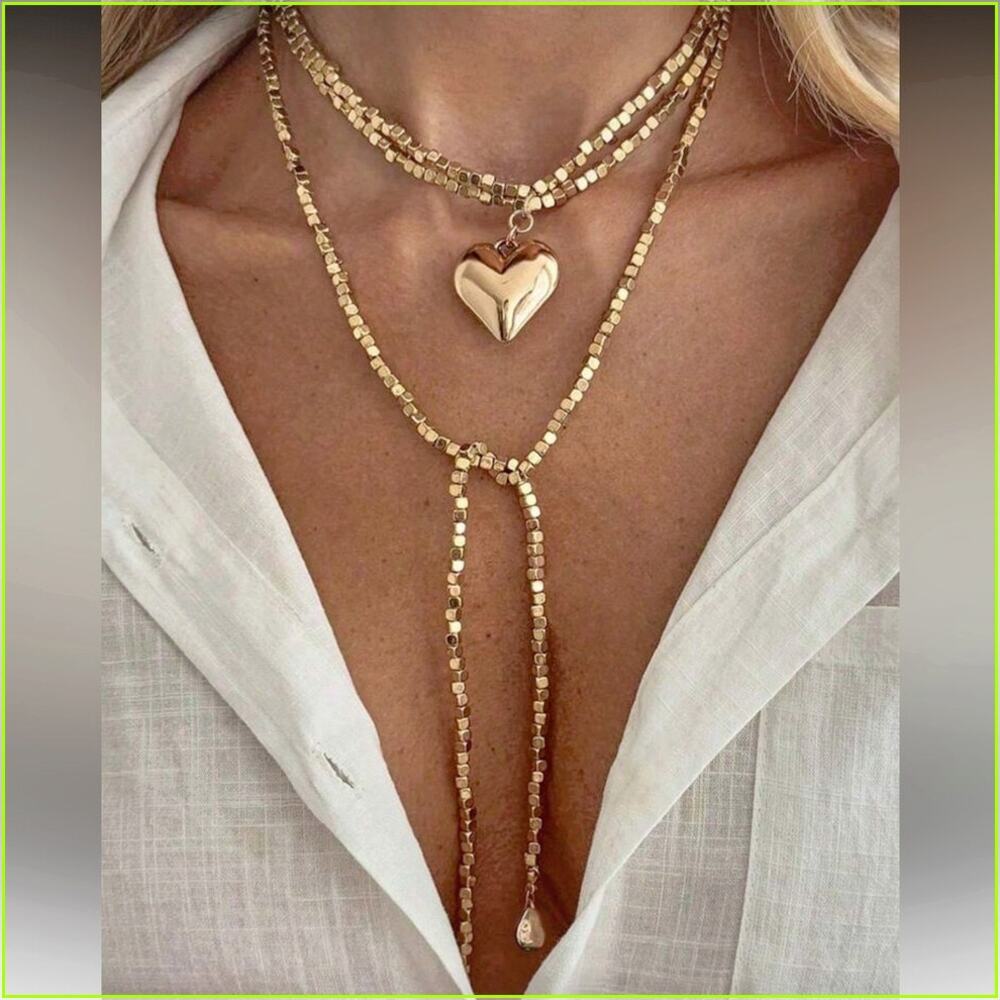Elegant Gold Heart Necklace - Picture 2 of 4